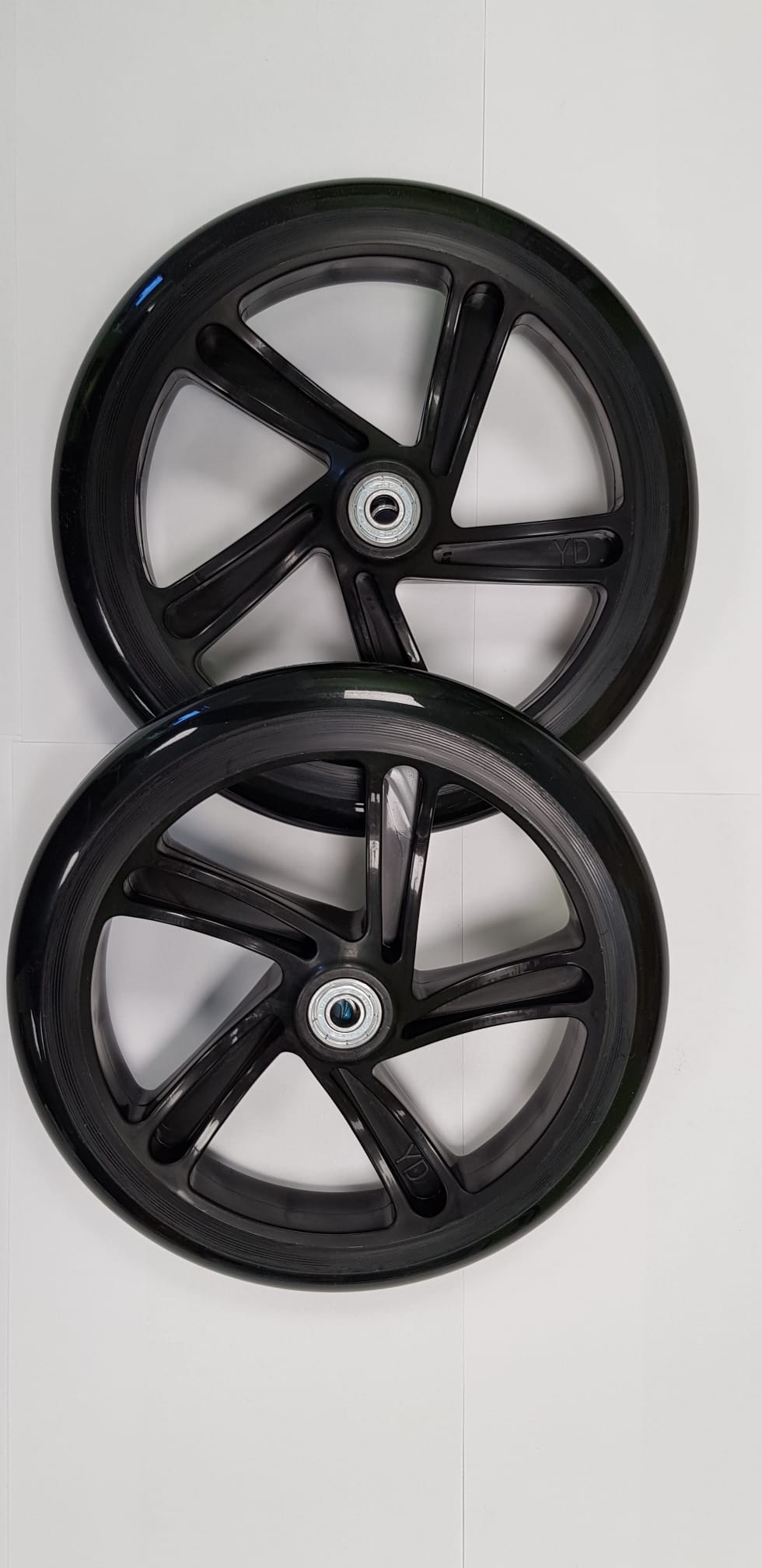 Razor Black Label A5 Wheels 200mm